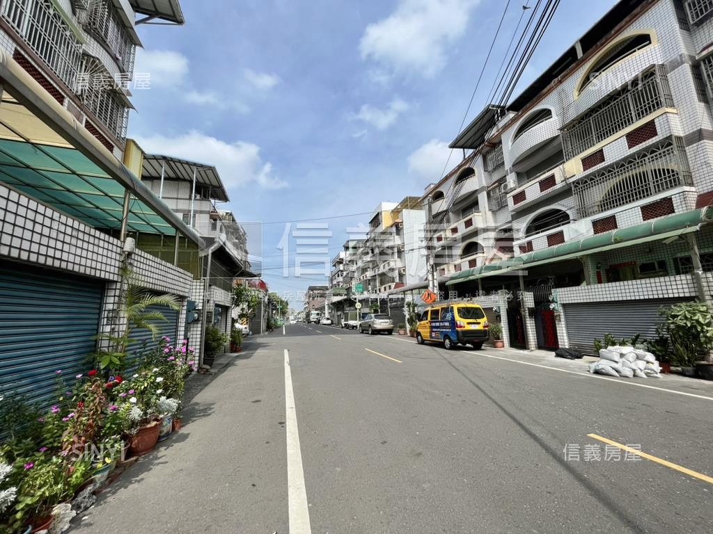 鳥松正街稀有車庫透天房屋室內格局與周邊環境