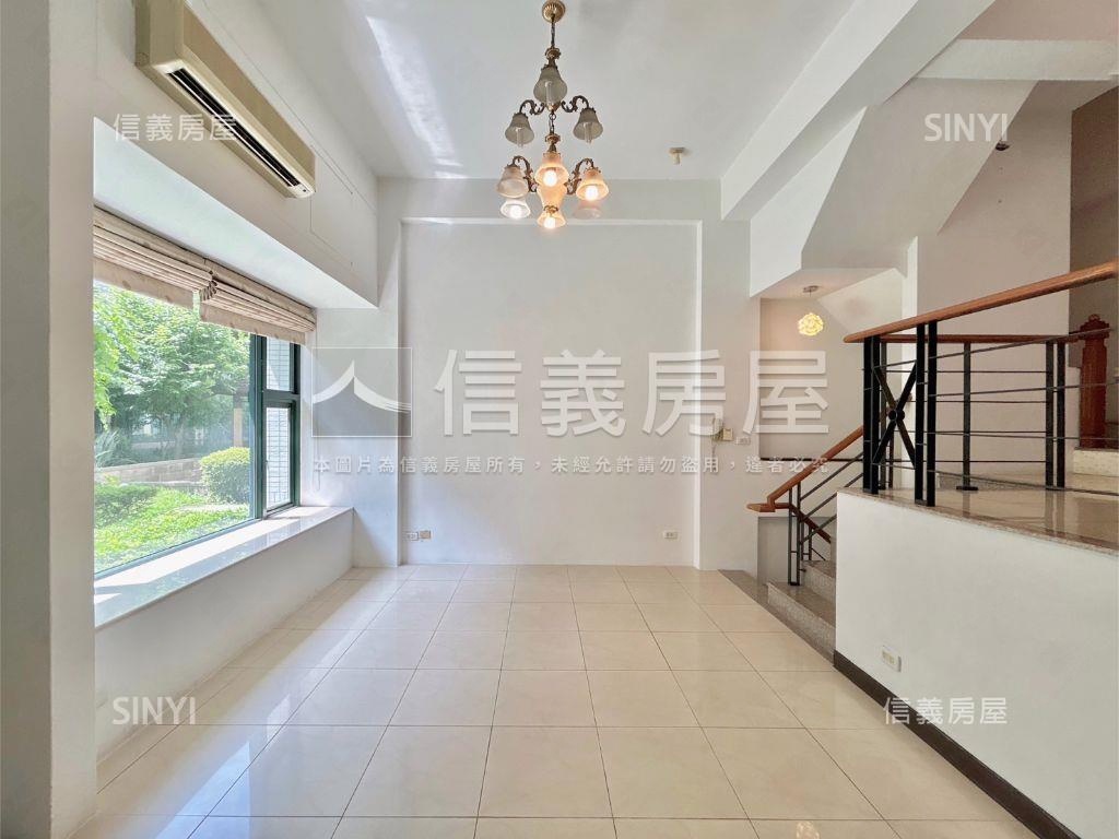 稀有夏卡爾社區透天房屋室內格局與周邊環境