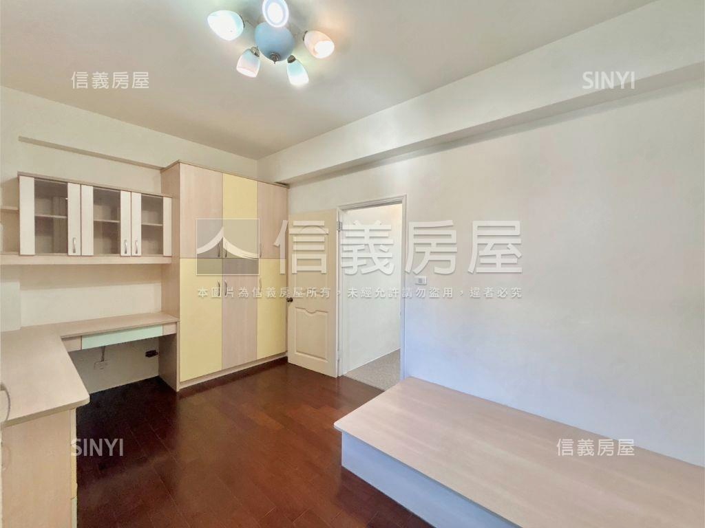 稀有夏卡爾社區透天房屋室內格局與周邊環境