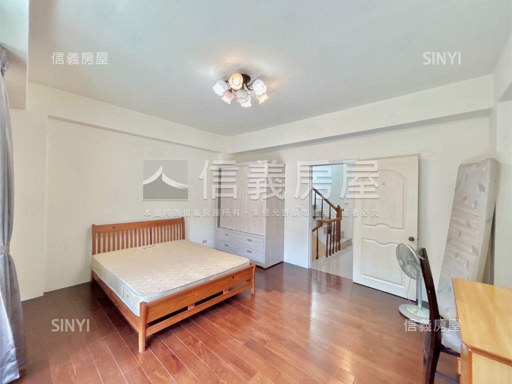稀有夏卡爾社區透天房屋室內格局與周邊環境