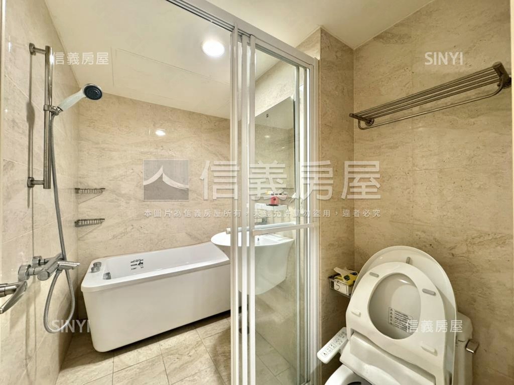 文化潤隆高樓市景兩房平車房屋室內格局與周邊環境