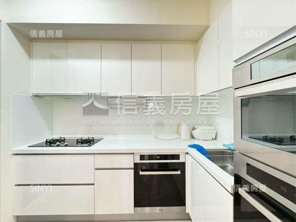 鳳凰中正高樓景觀三房平車房屋室內格局與周邊環境