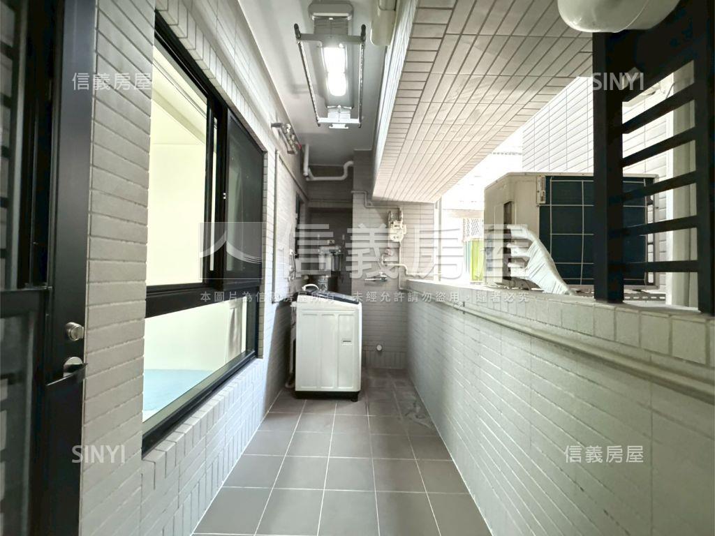 鳳凰中正高樓景觀三房平車房屋室內格局與周邊環境