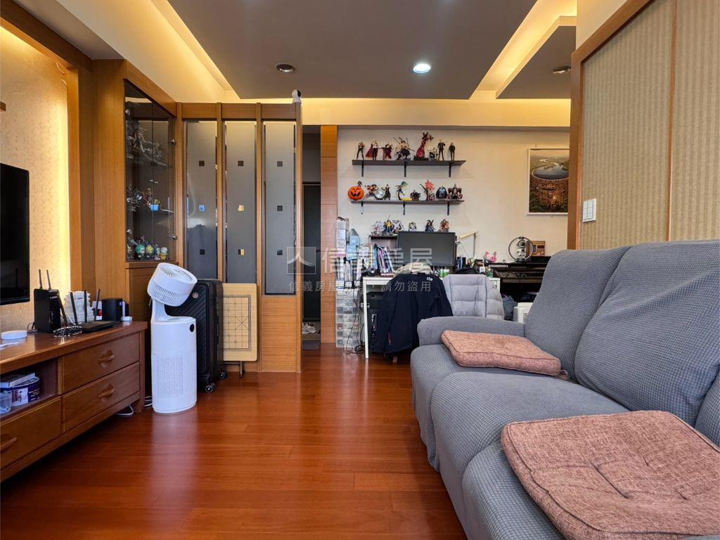 低總價電梯兩房房屋室內格局與周邊環境