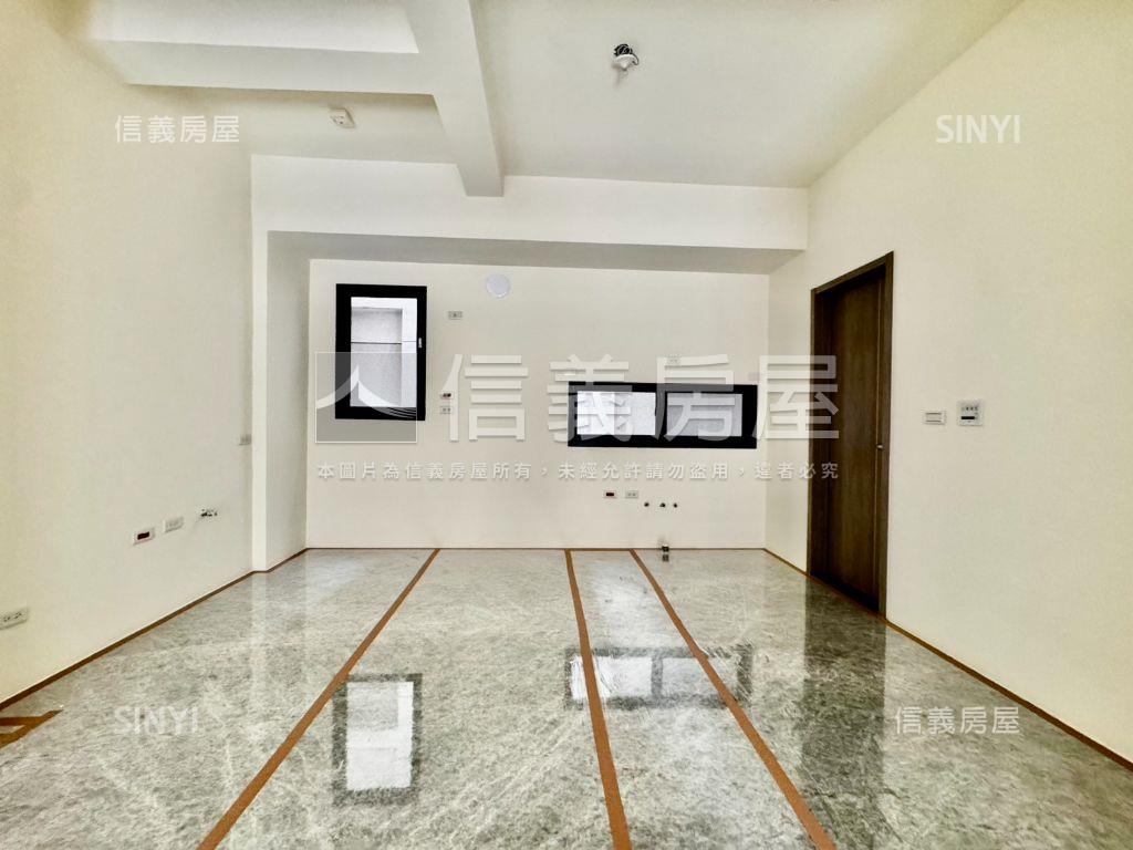 面寬約六米增建電梯別墅房屋室內格局與周邊環境