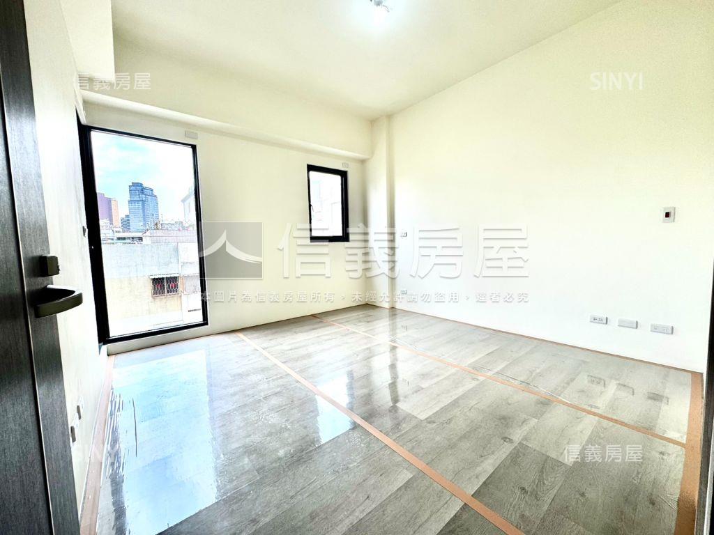 面寬約六米增建電梯別墅房屋室內格局與周邊環境