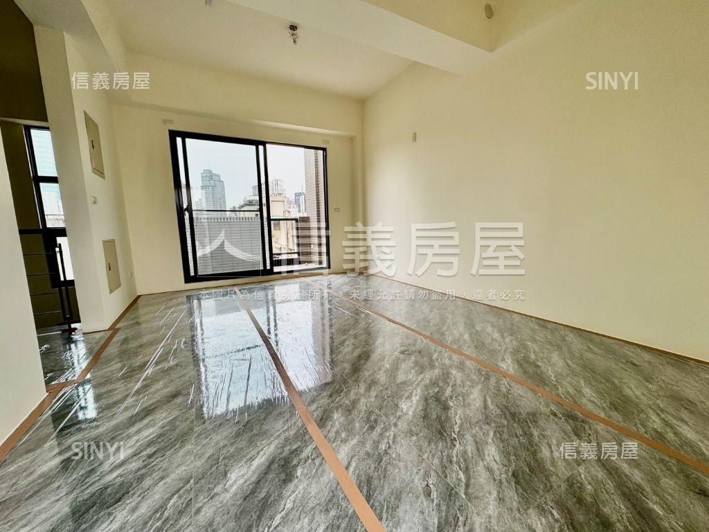 面寬約六米增建電梯別墅房屋室內格局與周邊環境