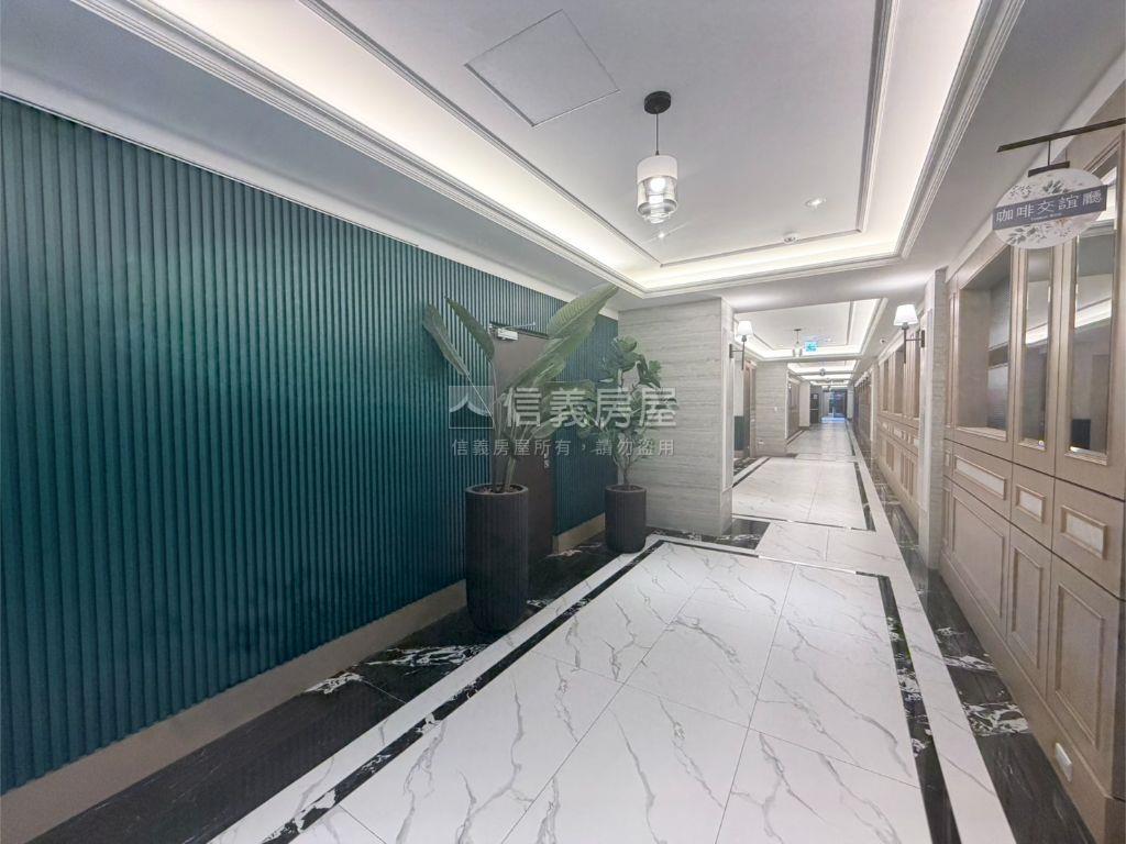 機捷Ａ１０皇普三房車位房屋室內格局與周邊環境