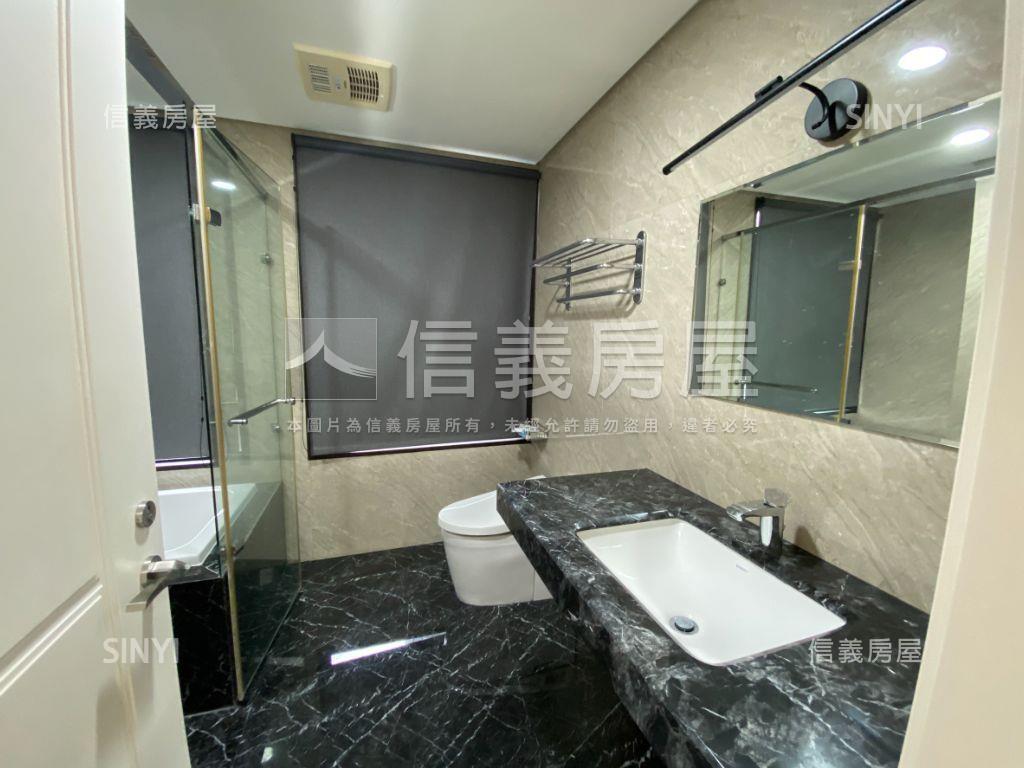 單元二精銳博朝南雙車位房屋室內格局與周邊環境