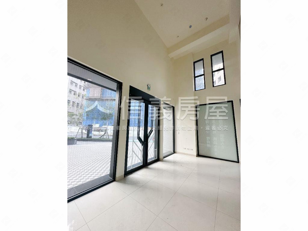 高醫面寬金店面Ｅ房屋室內格局與周邊環境