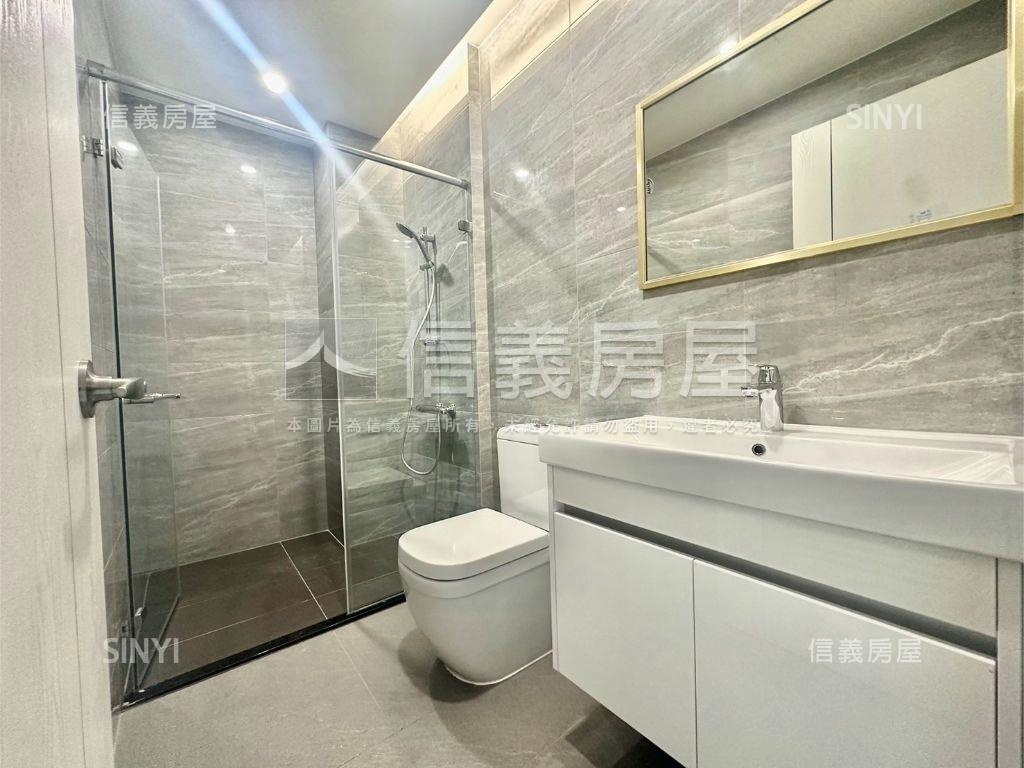 鳳凰路全新未入住美別墅Ａ房屋室內格局與周邊環境