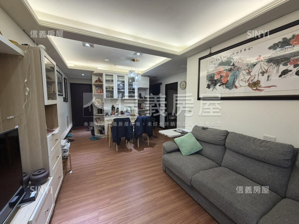 翔譽雙子星景觀３房房屋室內格局與周邊環境