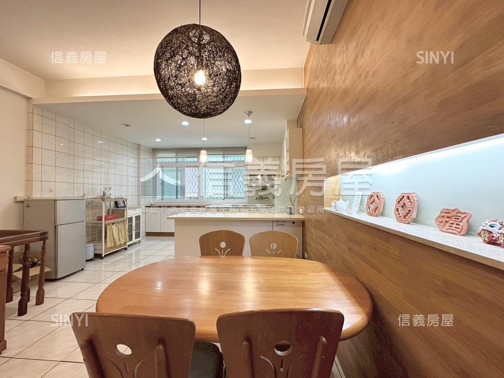 近新南國小朝南美透天房屋室內格局與周邊環境