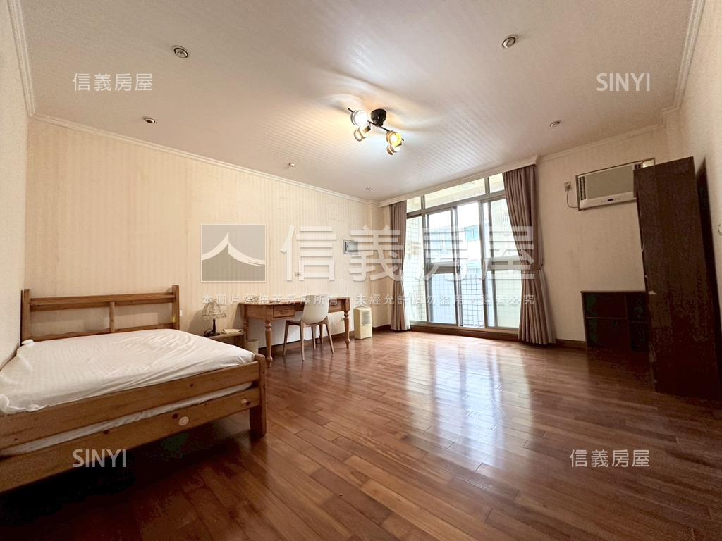 近新南國小朝南美透天房屋室內格局與周邊環境