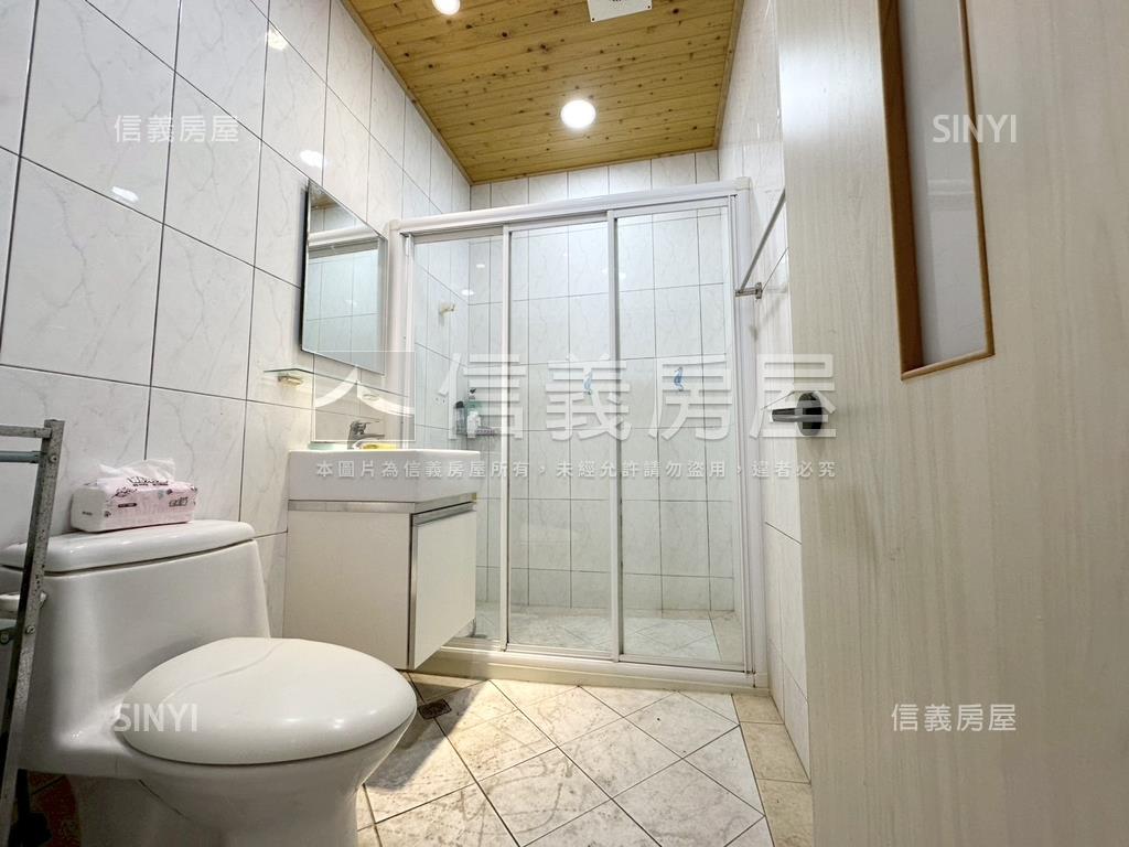 近新南國小朝南美透天房屋室內格局與周邊環境