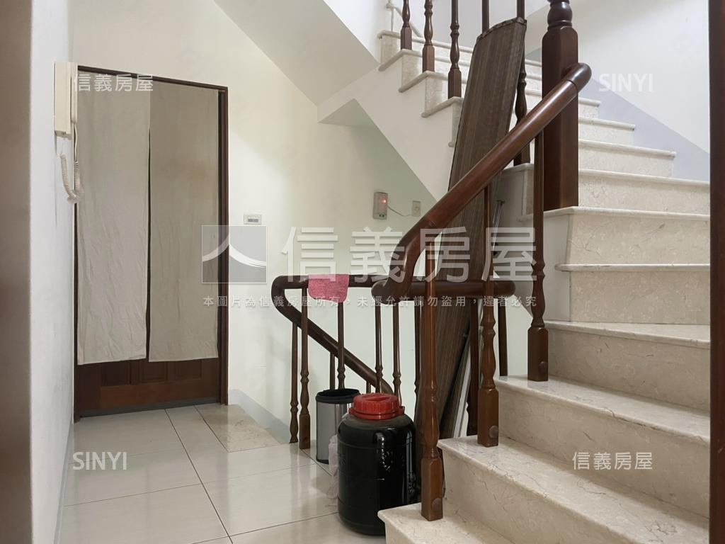 善化站前邊間車墅房屋室內格局與周邊環境