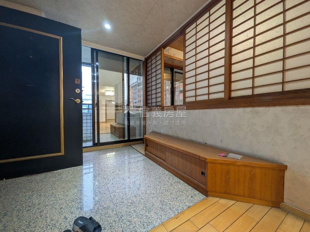 近旅順公園大三房平車房屋室內格局與周邊環境