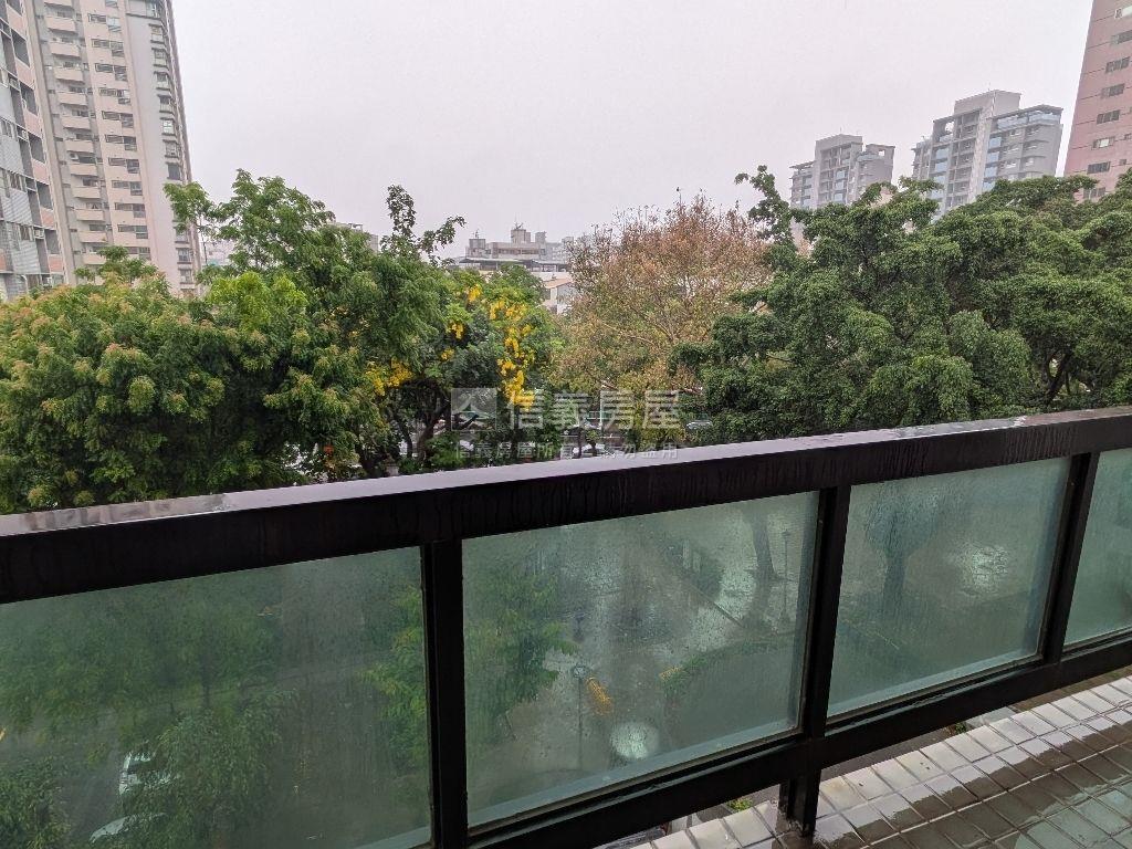 近旅順公園大三房平車房屋室內格局與周邊環境