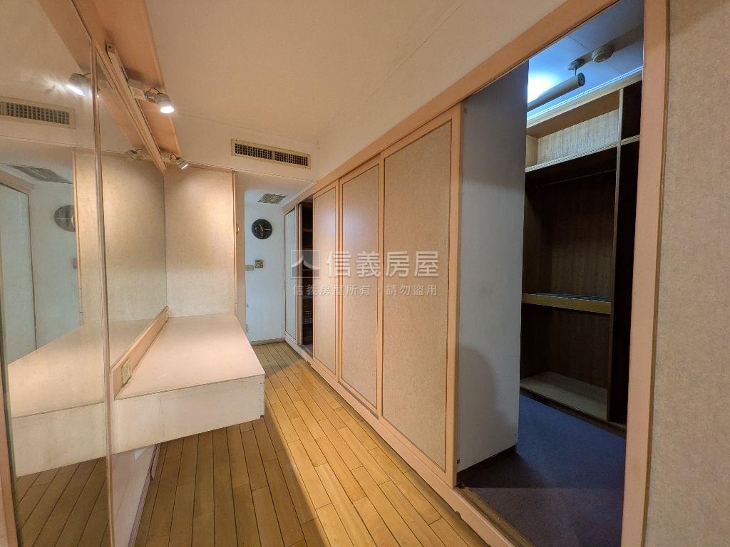 近旅順公園大三房平車房屋室內格局與周邊環境
