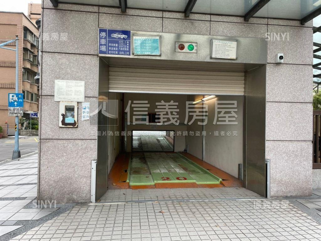 敦北圓頂景觀套房車位房屋室內格局與周邊環境