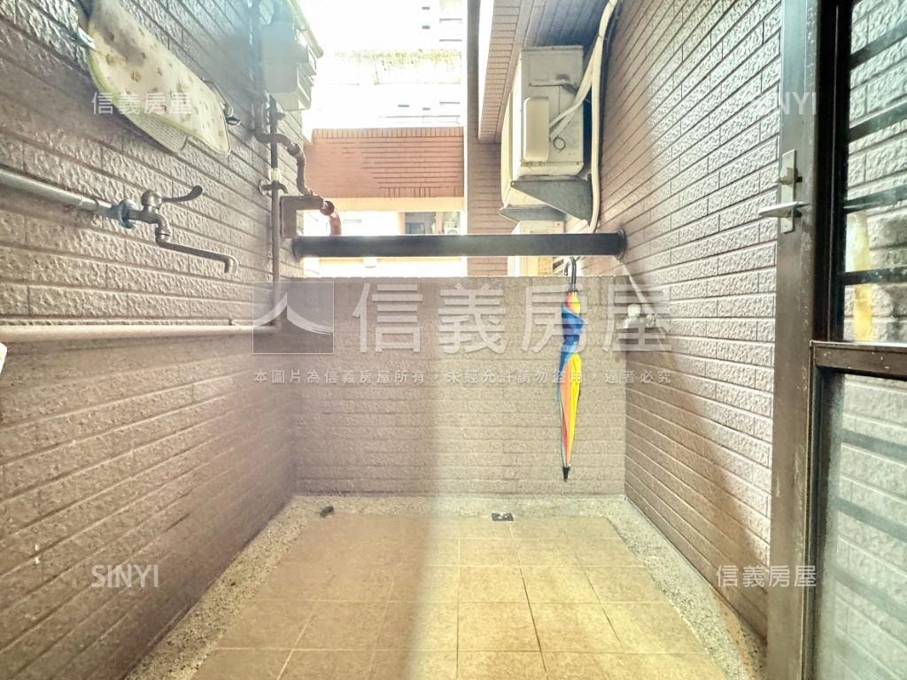 農十六近捷運三房平車房屋室內格局與周邊環境