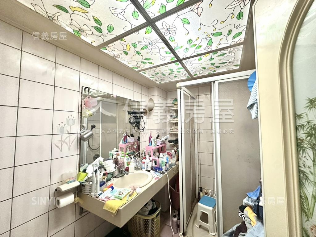 士林華廈美崙美奐四房房屋室內格局與周邊環境