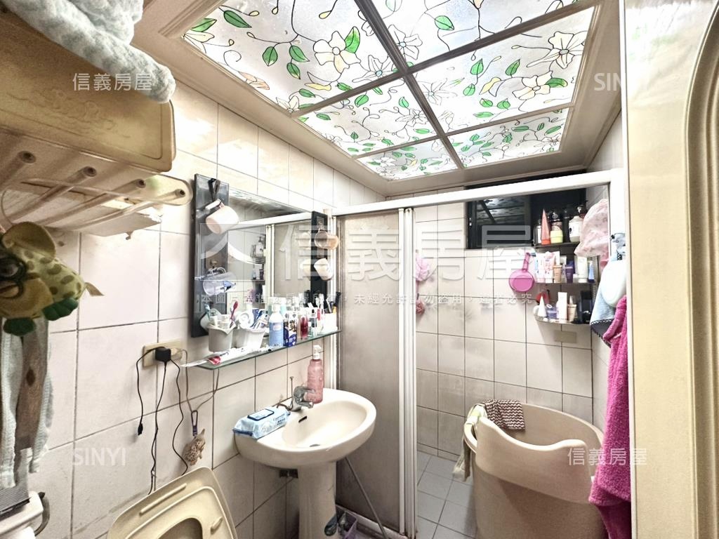 士林華廈美崙美奐四房房屋室內格局與周邊環境