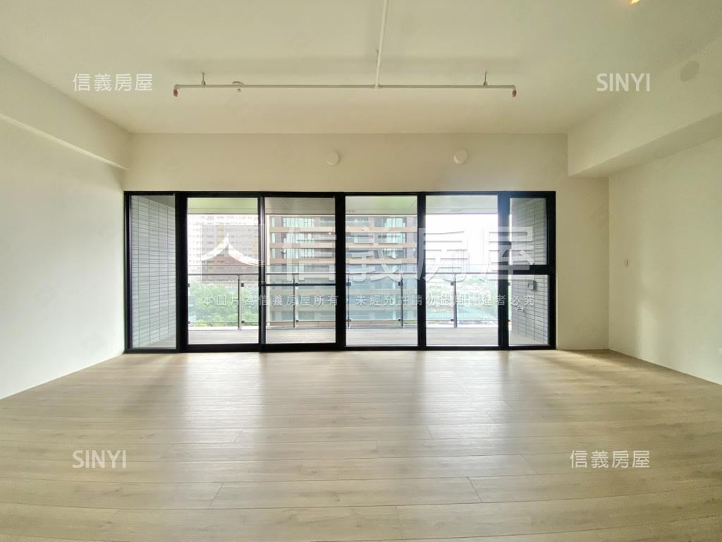 寶輝世紀莊園綠園泳池視野房屋室內格局與周邊環境