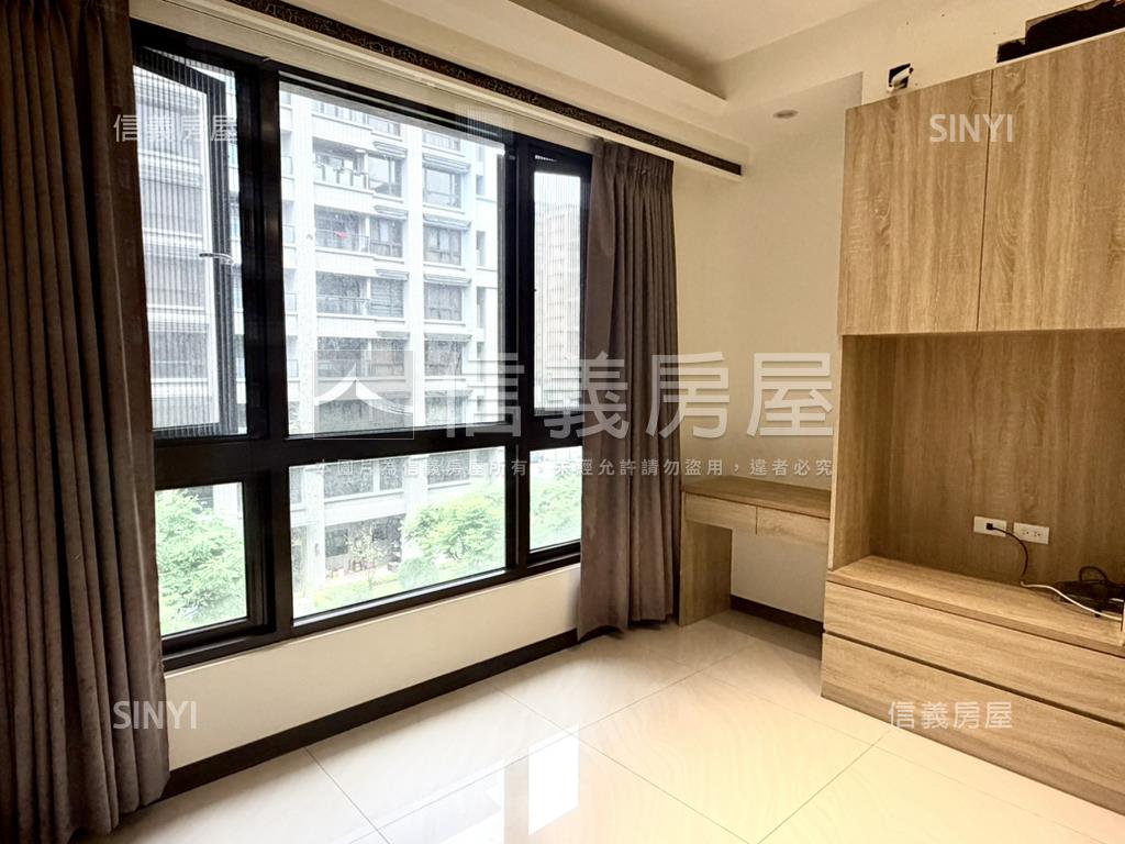 時上京宴三房平面車位房屋室內格局與周邊環境