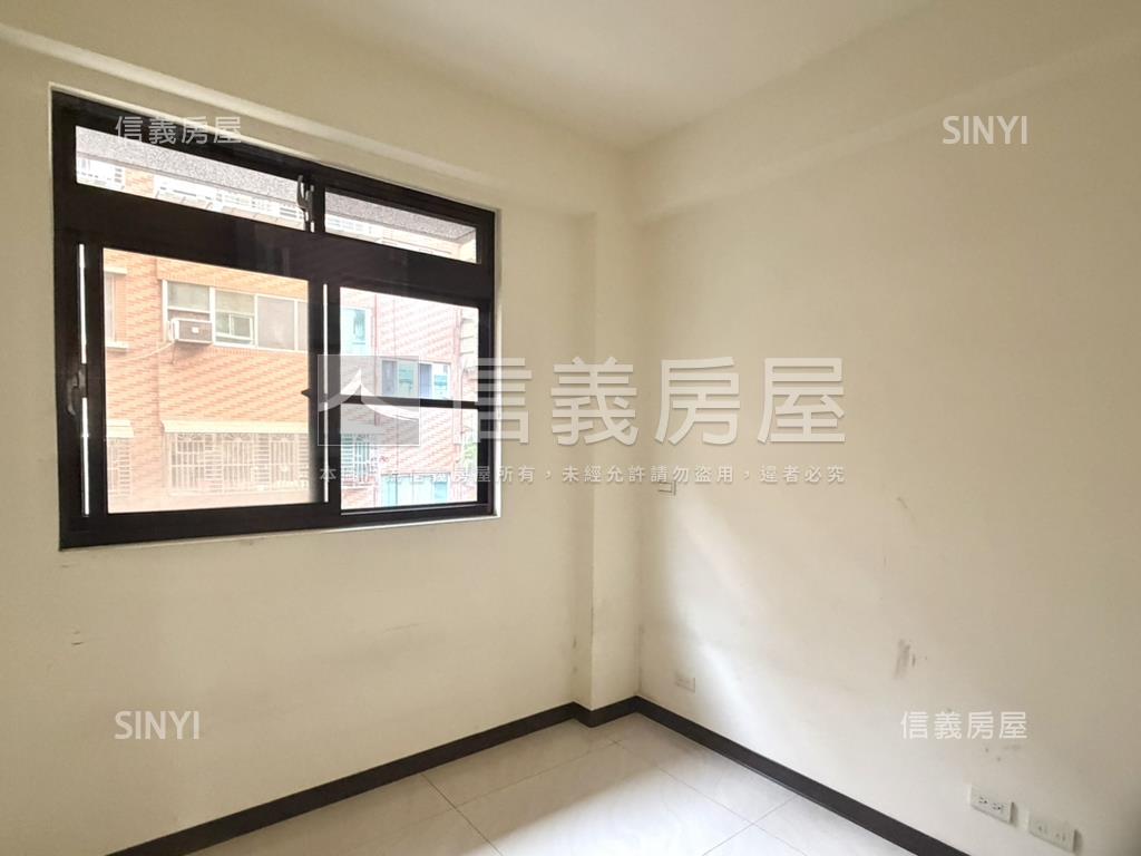 時上京宴三房平面車位房屋室內格局與周邊環境