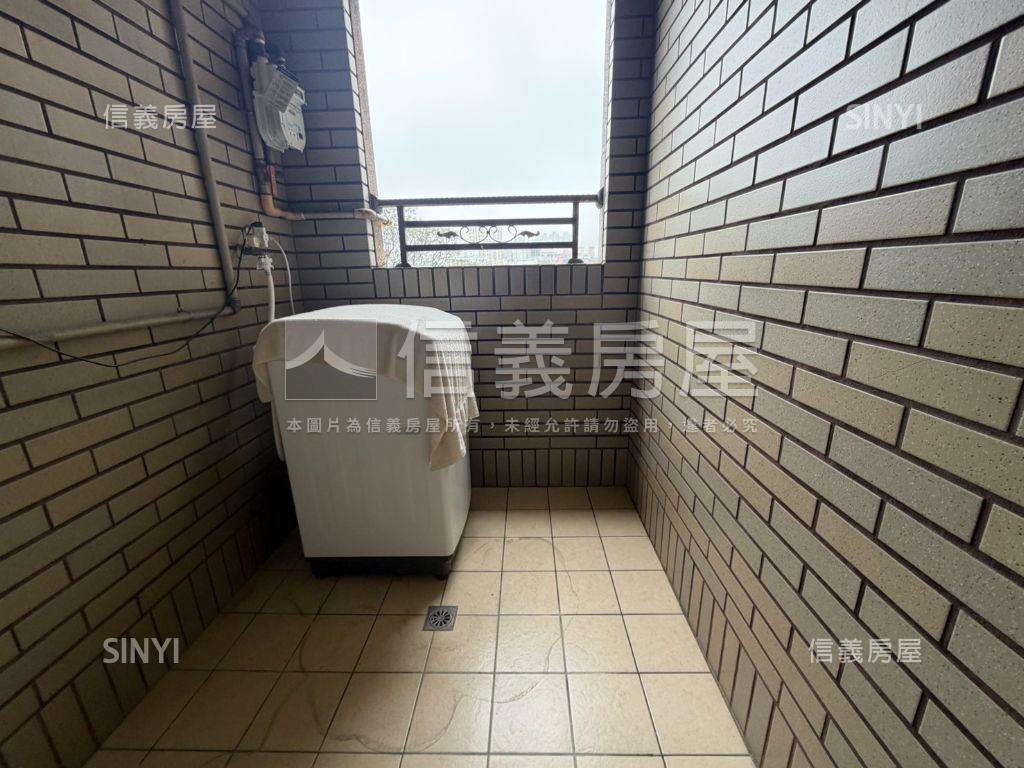 城上水美採光兩房房屋室內格局與周邊環境