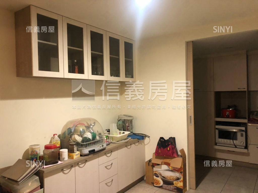 近一中商圈稀有雙車位樓店房屋室內格局與周邊環境