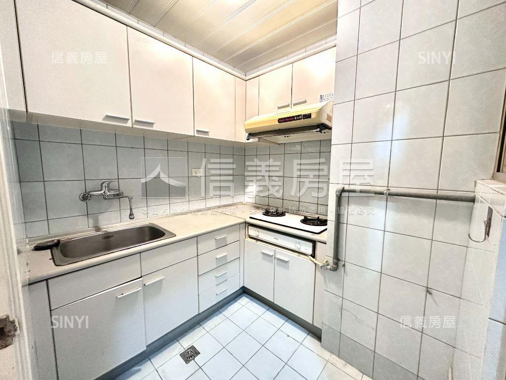 寶山街屋況佳三房房屋室內格局與周邊環境