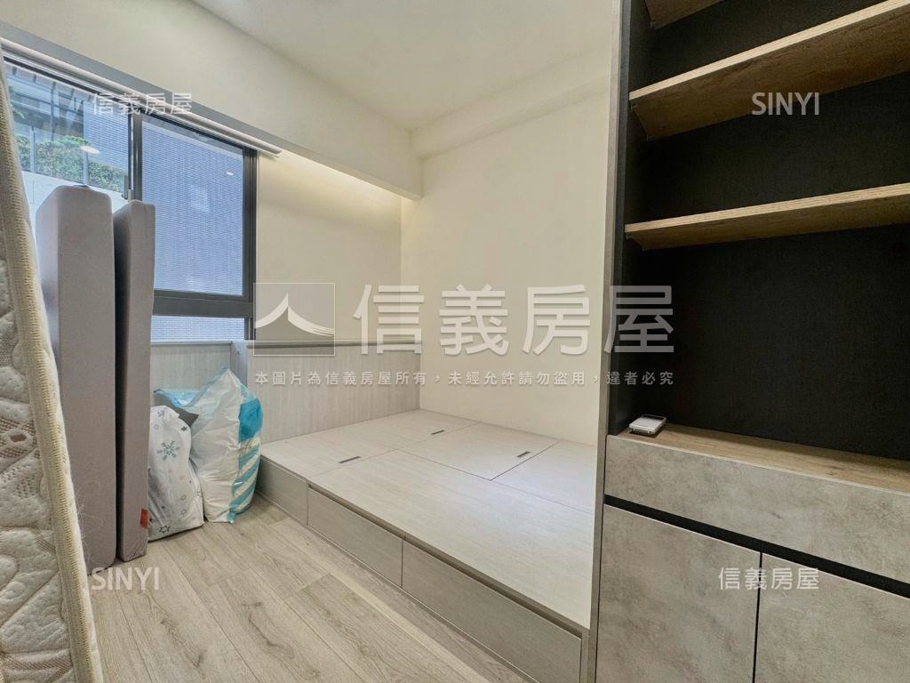 創研逸品三房平車房屋室內格局與周邊環境