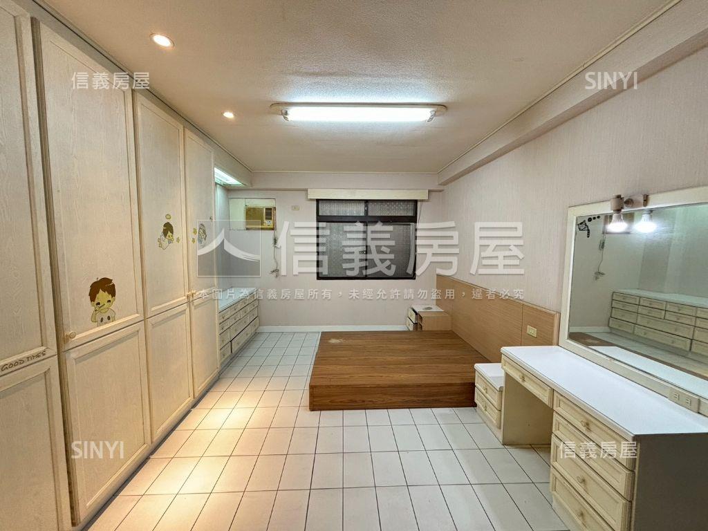 建興首選大三房房屋室內格局與周邊環境