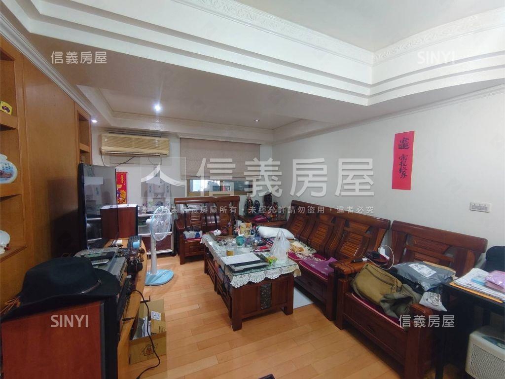 新春街‧城堡花園‧３房房屋室內格局與周邊環境
