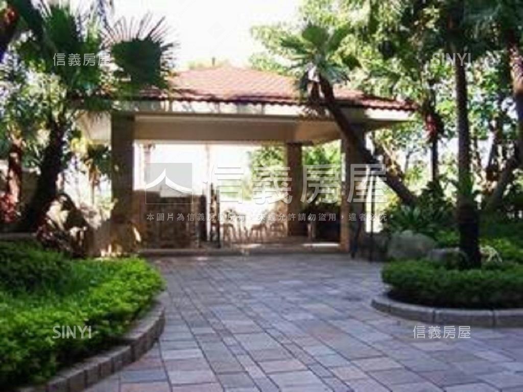 新春街‧城堡花園‧３房房屋室內格局與周邊環境