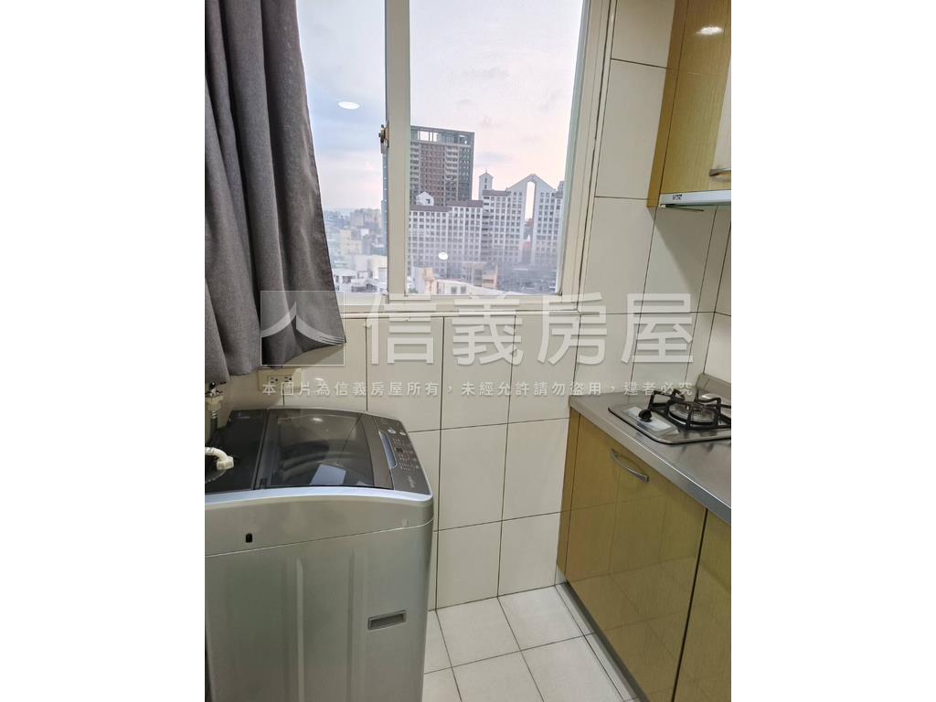 近南屯捷運站美套有瓦斯房屋室內格局與周邊環境