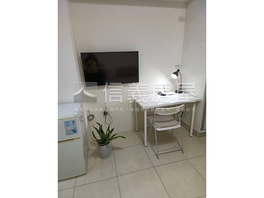 近南屯捷運站美套有瓦斯房屋室內格局與周邊環境