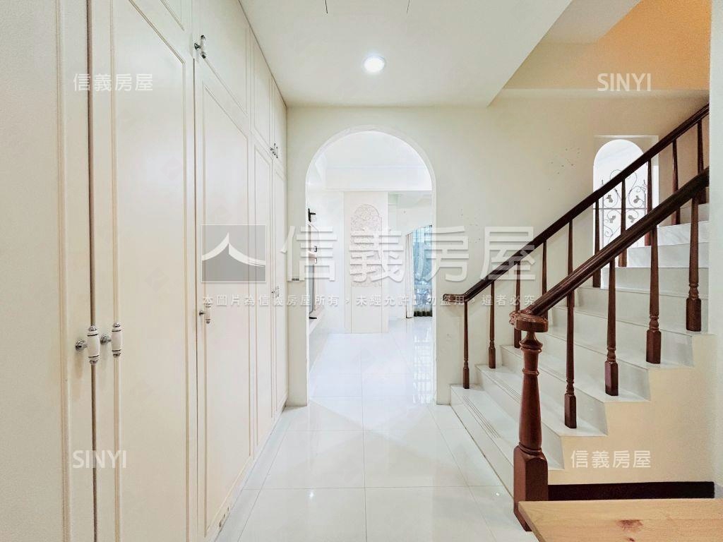 冠鼎山塘映月前院停車房屋室內格局與周邊環境