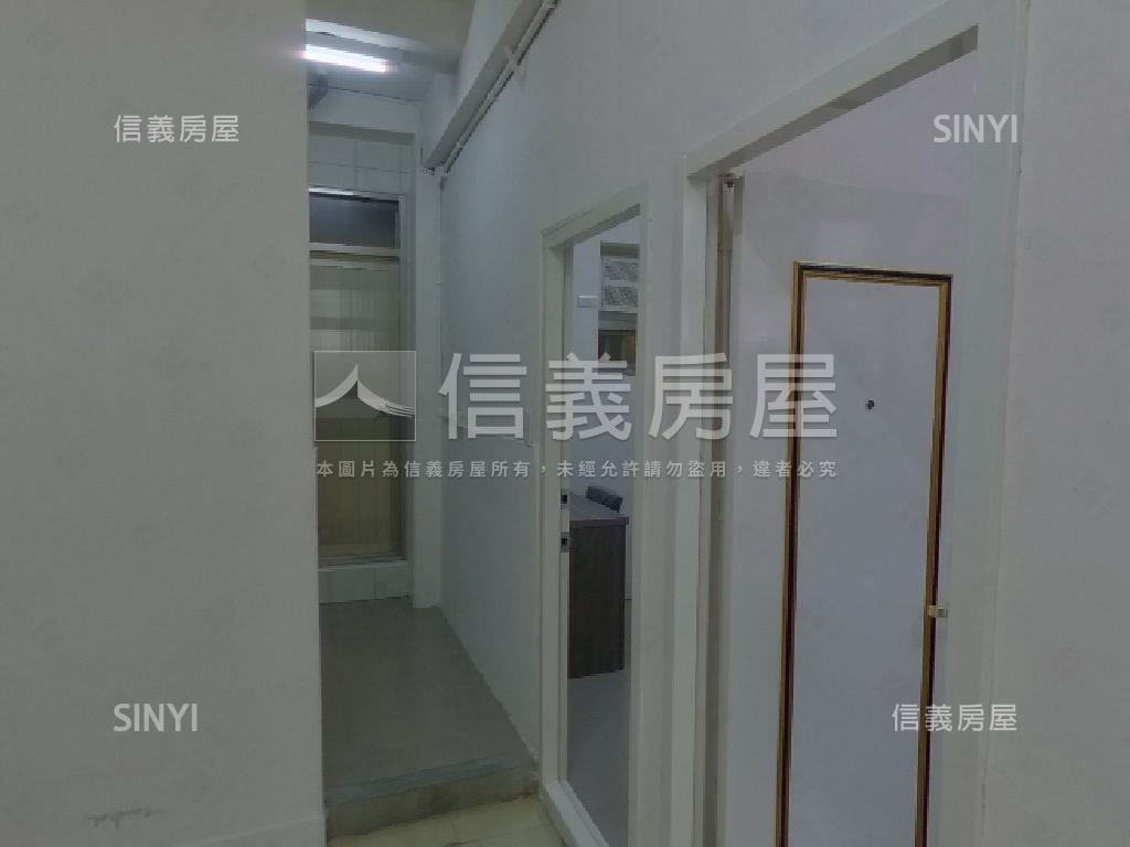 小資商四土地公寓房屋室內格局與周邊環境