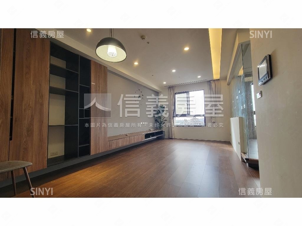 群耀Ｖ１裝潢景觀二房車位房屋室內格局與周邊環境