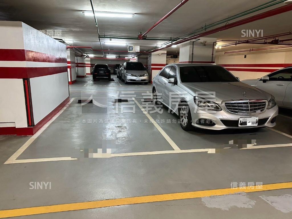 專任台大緣書香庭院雙車位房屋室內格局與周邊環境
