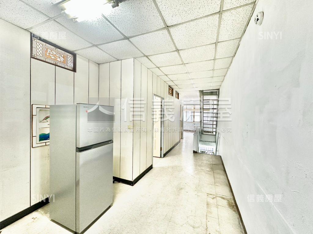 專任酒泉街二樓公寓房屋室內格局與周邊環境