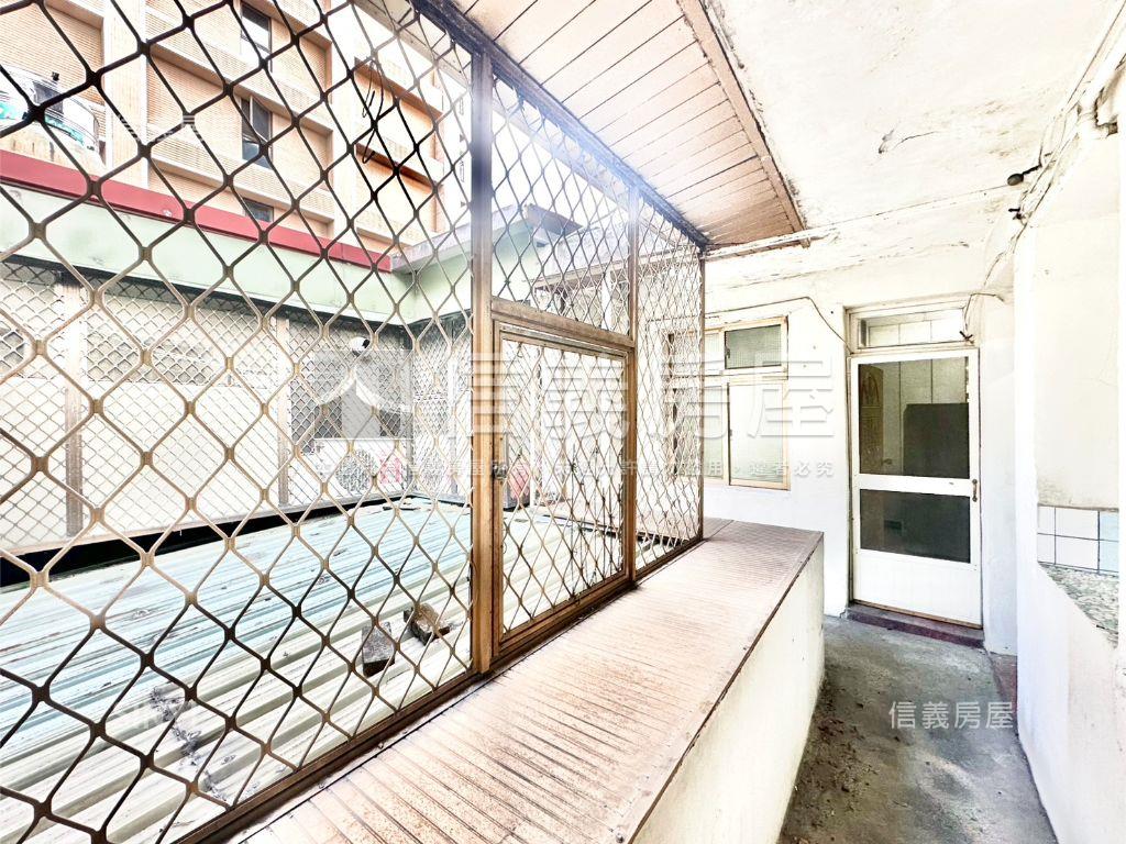 專任酒泉街二樓公寓房屋室內格局與周邊環境