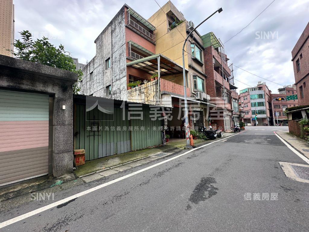 近竹林山寺中湖頭稀有素地房屋室內格局與周邊環境