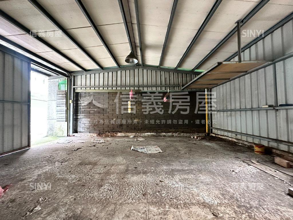 近竹林山寺中湖頭稀有素地房屋室內格局與周邊環境