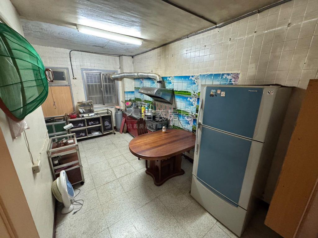 稀有☆龍岡龍泉街優美透天房屋室內格局與周邊環境