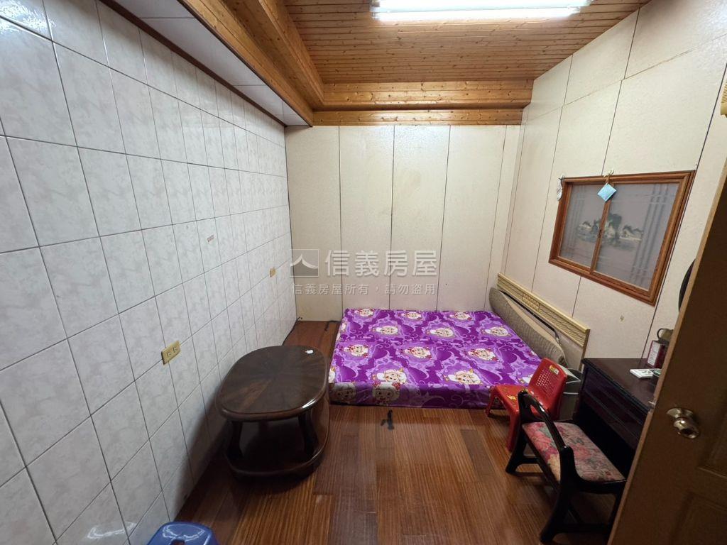 稀有☆龍岡龍泉街優美透天房屋室內格局與周邊環境