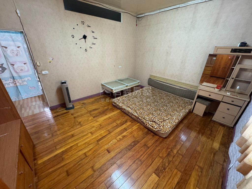 稀有☆龍岡龍泉街優美透天房屋室內格局與周邊環境